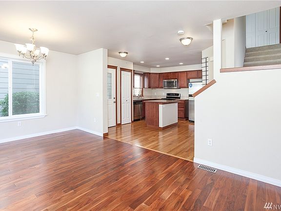 5th image of 20418 26th Ave W