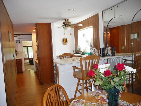 Dining Area to Kitchen