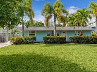 998 SW 28th St, Palm City, FL 34990