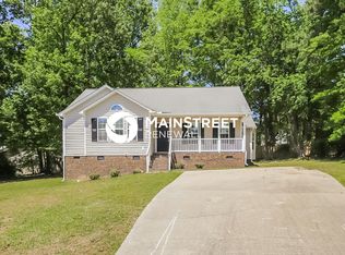 1225 Fiddle Ct, Zebulon, NC 27597