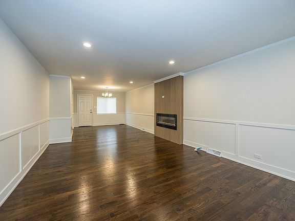 2nd image of 9407 S Indiana Ave