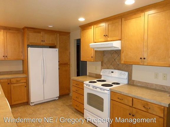 4th image of 7840 135th Ave NE