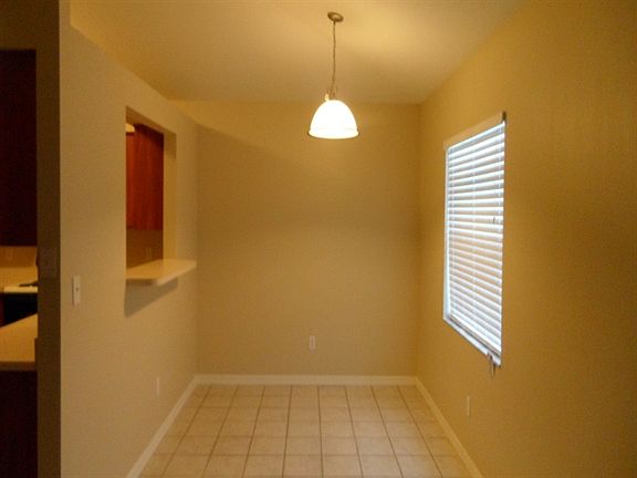 3rd image of 11538 Huggins St