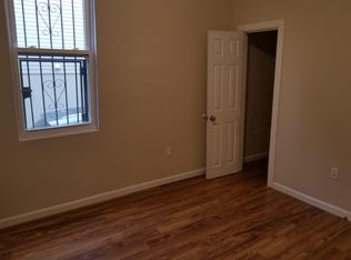 137 S 9th St #1, Newark, NJ 07107
