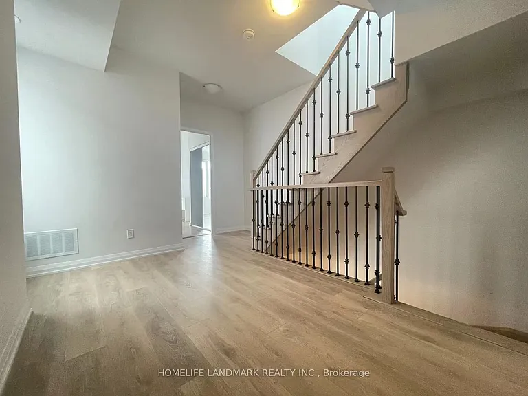 1060 Portage Pkwy E #Townhouse 60 — Photo 19