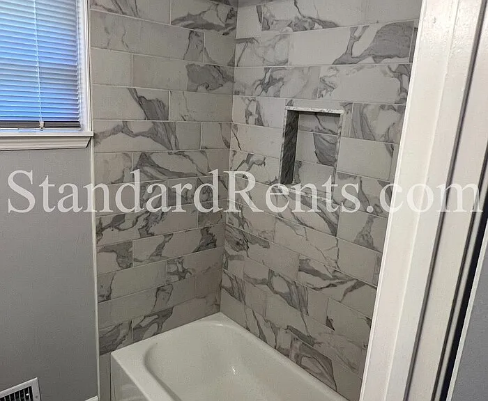 2344 Clarissa Dr NW — Photo 9