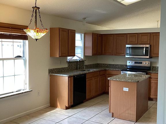 4th image of 1843 WOODRIVER Drive