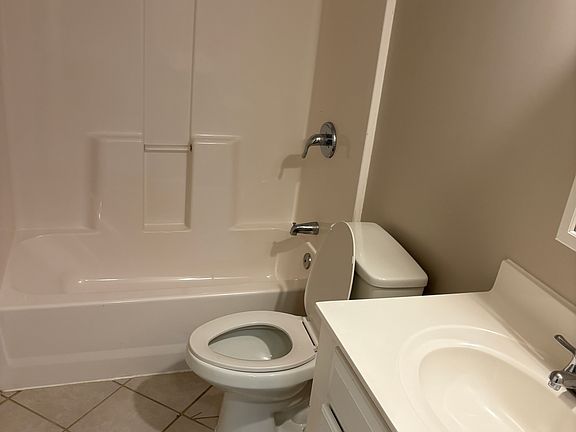 4th image of 350 Branding Iron Ln