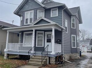 924 Wisconsin St #1, Oshkosh, WI 54901