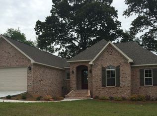 30 Roundtree, Hattiesburg, MS 39402