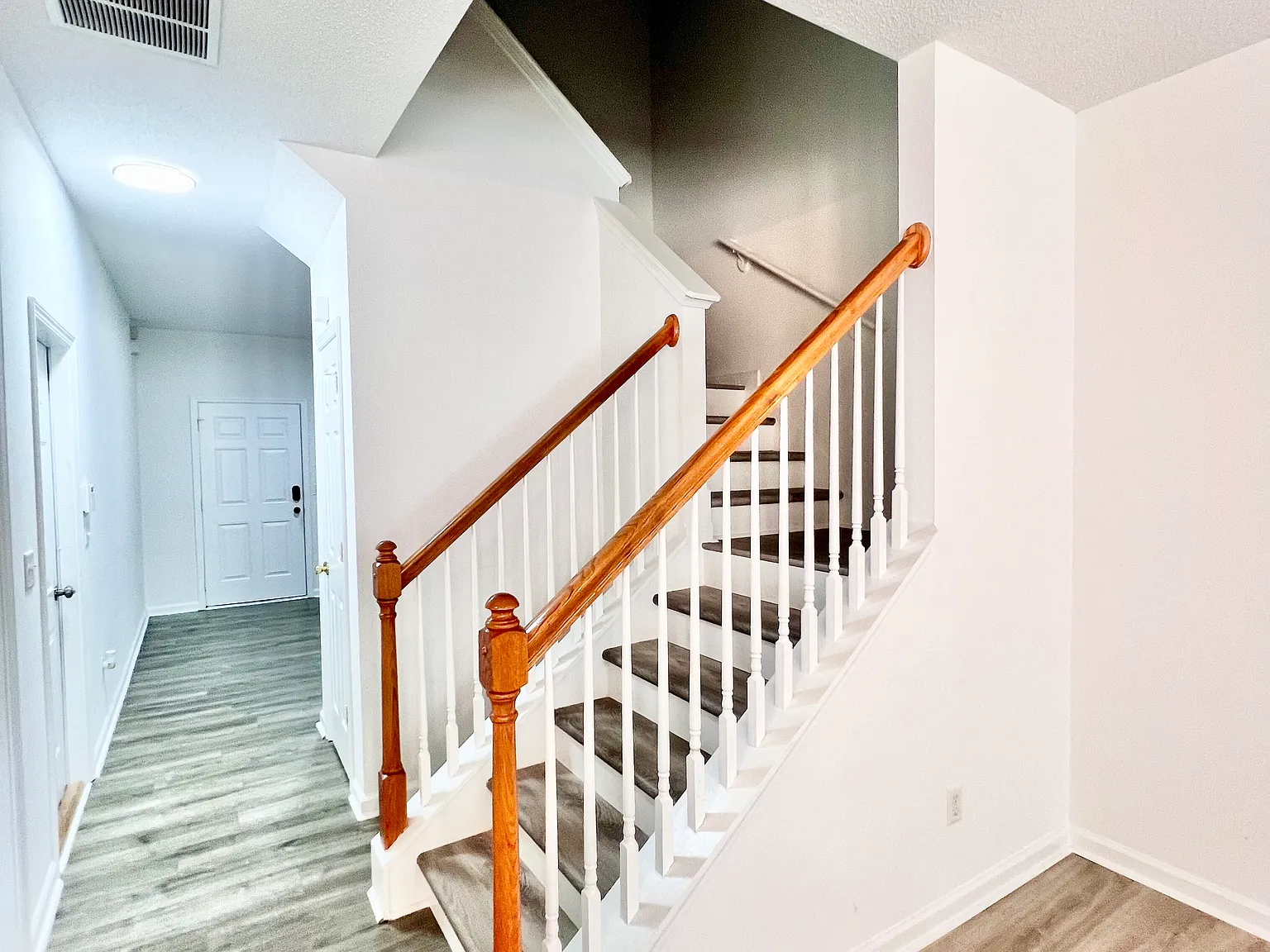 7696 Rutgers Cir — Photo 3