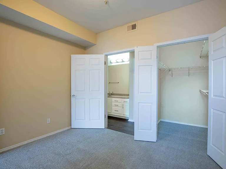 IMT Hyland Hills — Photo 15