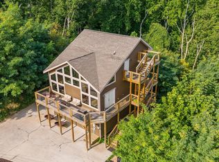 622 Wiley Oakley Dr, Gatlinburg, TN 37738
