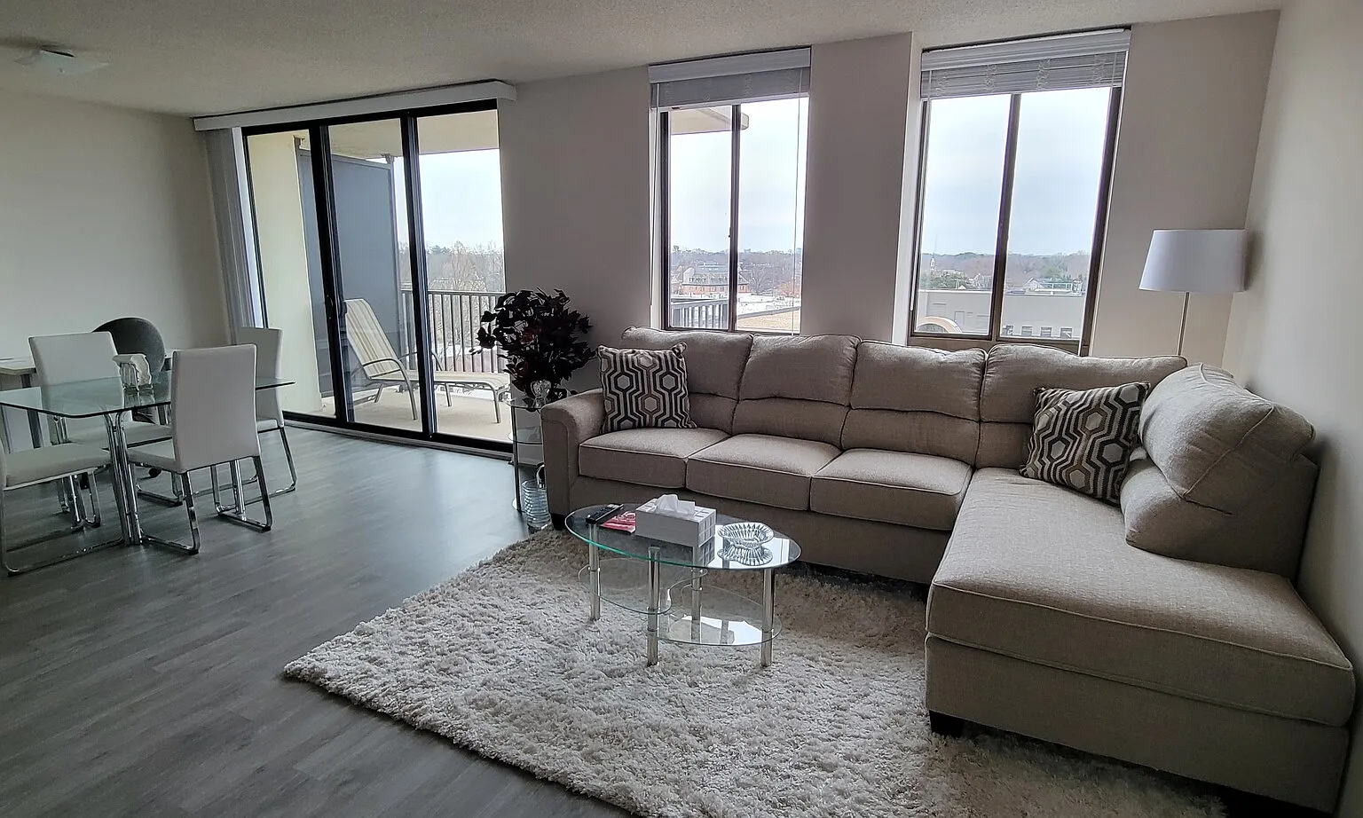 1 bed, 1.5 bath, 900 sqft, $2,450 — Photo 3