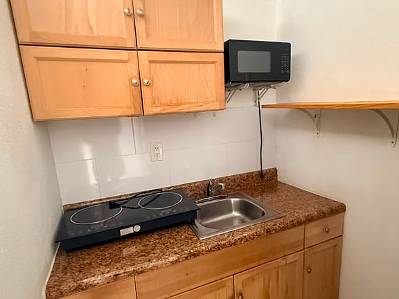 3rd image of 9815 SW 50th St