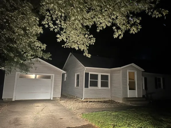 8761 E 1400th Ave, Effingham, IL 62401