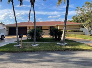 11901 NW 15th St, Pembroke Pines, FL 33026