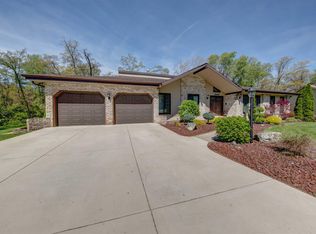 50935 Mercury Dr, Granger, IN 46530