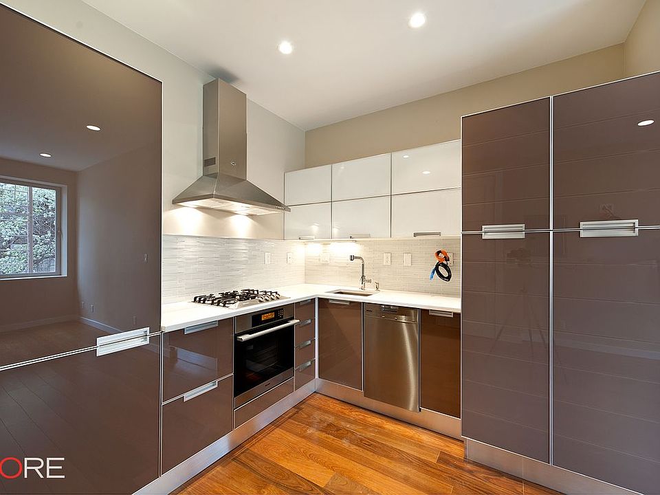2nd image of 148 E 19th St APT 2B