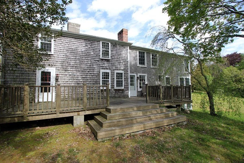 5 bed, 2.5 bath, 3256 sqft, $3,000 — Photo 3