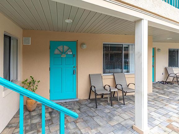 3rd image of 673 Bay Esplanade Unit 102