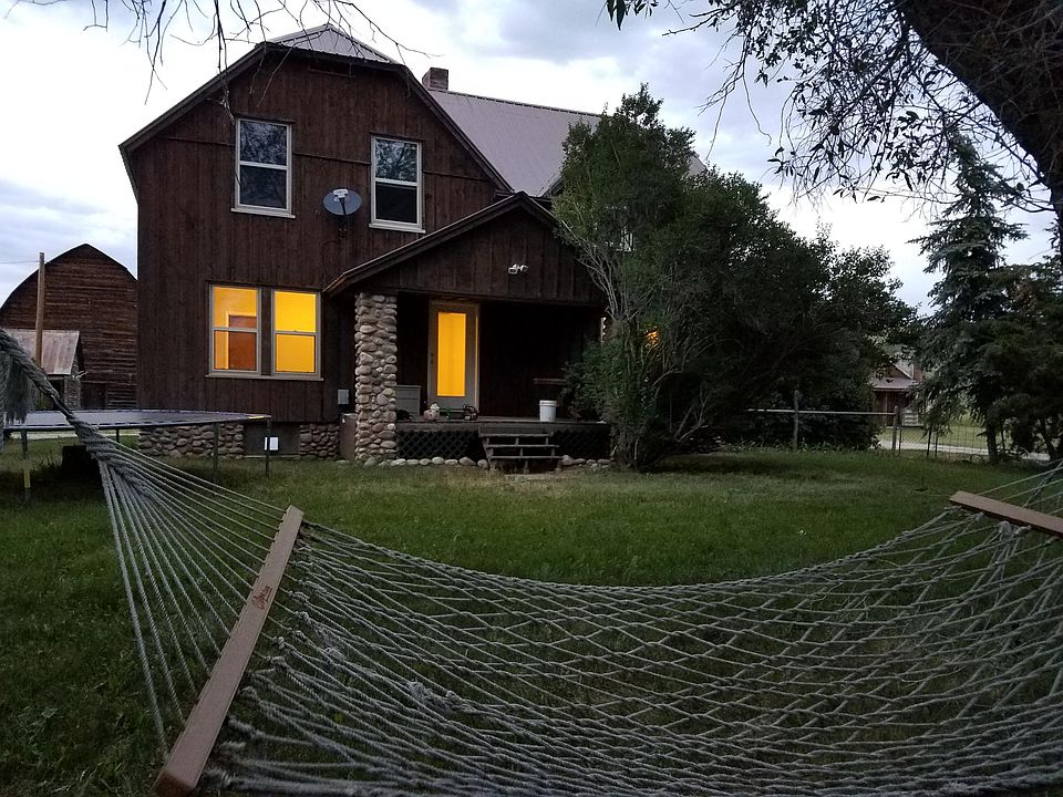 1st image of 39021 Holly Ln