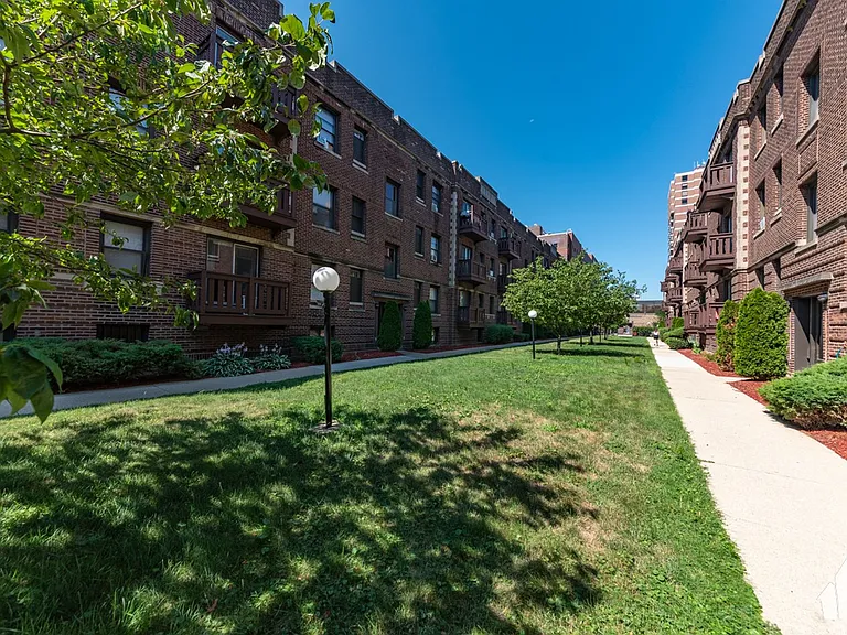 3023 N Halsted St #1A — Photo 1