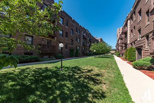 3023 N Halsted St #1A Photo 1