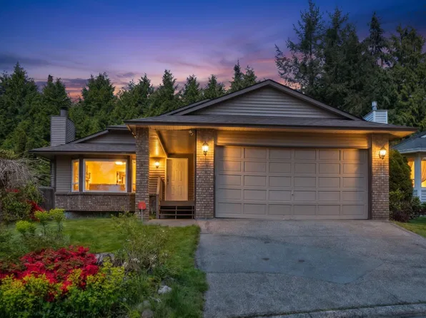 3336 Manning Cres, North Vancouver, BC V7H 2R6