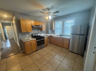 196 Sherman St #3T, Cambridge, MA 02140