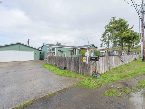 90861 Evergreen Ln, Coos Bay, OR 97420