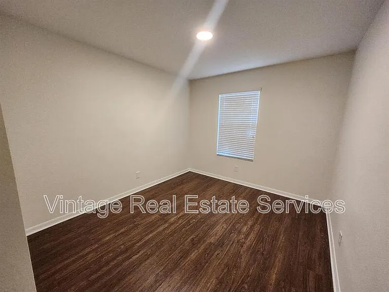 9333 Stone River Pl — Photo 30