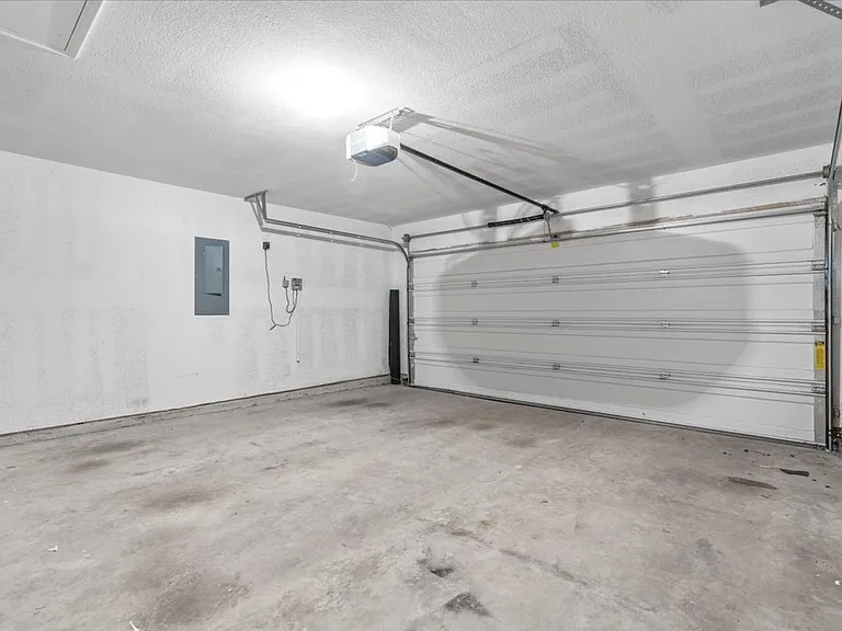 1729 Park Trails Blvd — Photo 39