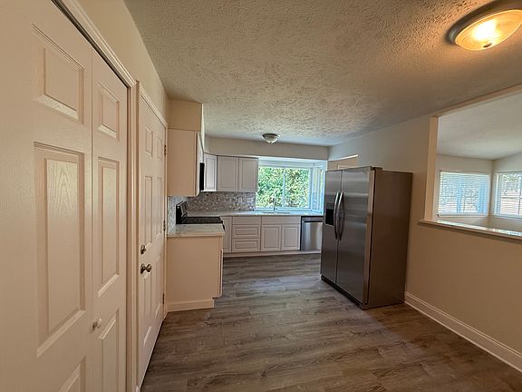 2nd image of 3527 Cotillion Dr