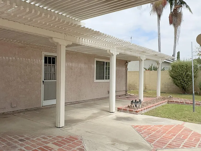 5418 Saratoga St — Photo 41