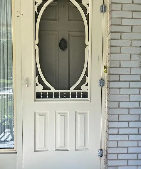 843 Driftwood Rd — Photo 3