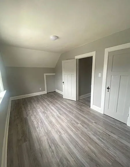 195 Courtland Ave E #3 — Photo 4