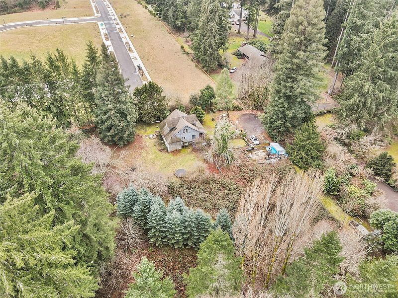 5th image of 4700 Delta Lane SE