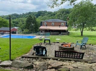 111 Crone Hollow Rd, Harwick, PA 15049