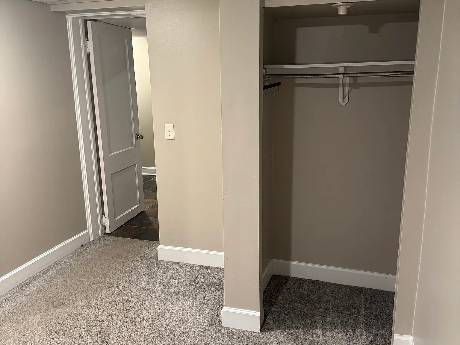 1 bed, 900 sqft, $1,250 — Photo 2