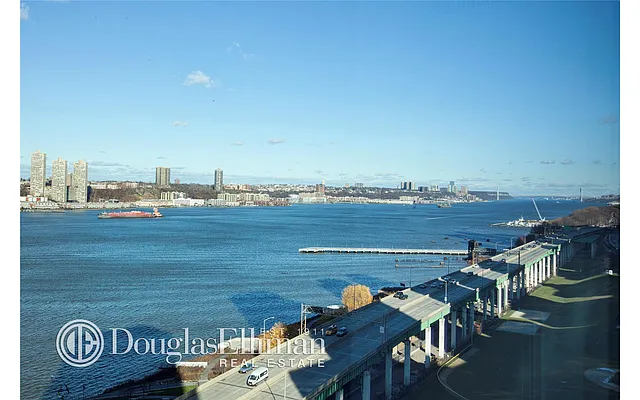 Rented by Douglas Elliman | media 8