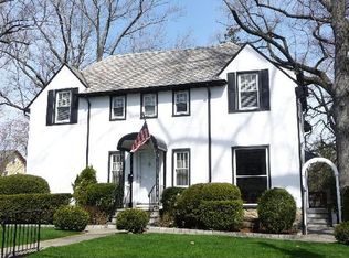 29 Muir Pl, New Rochelle, NY 10801