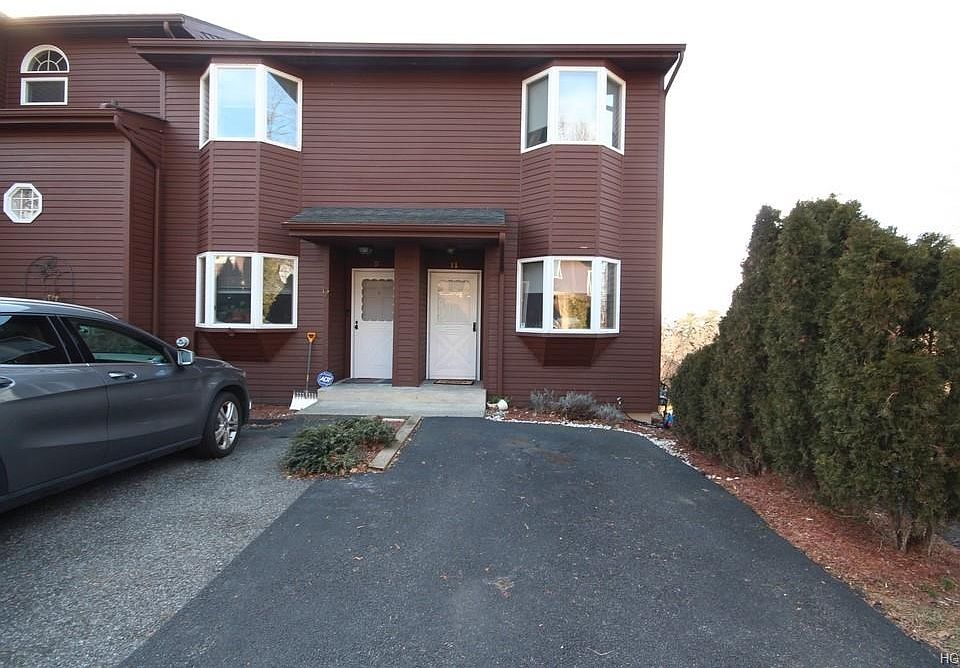 1st image of 11 Vista Ct