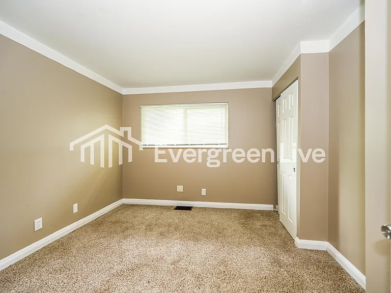 8968 Mockingbird Ln — Photo 11