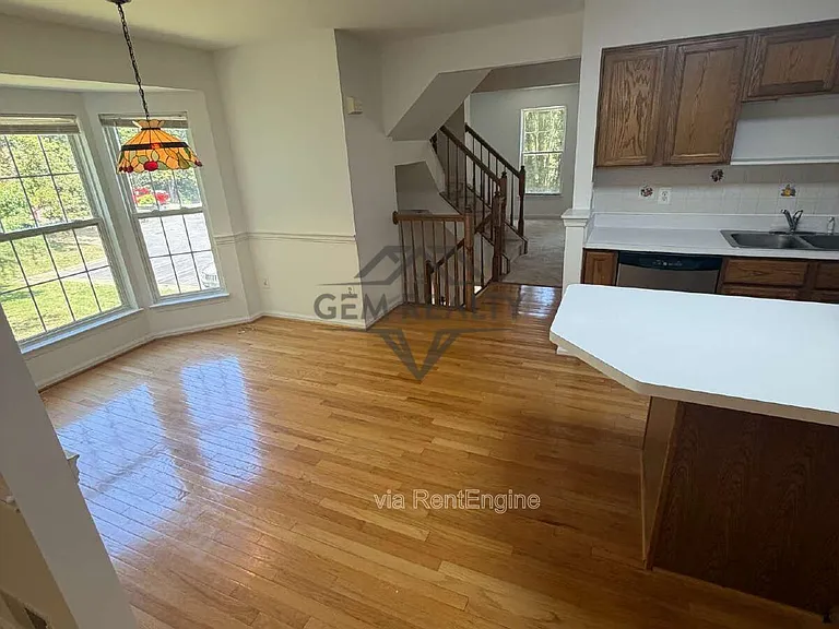 4710 Turnberry Dr — Photo 7
