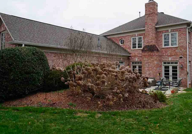 552 Close Ln — Photo 3