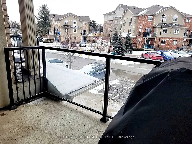 53 Ferndale Dr S #4 — Photo 15