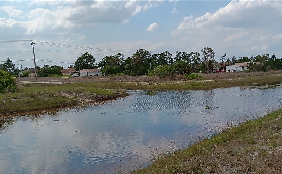 1st image of 766 Ashley Rd