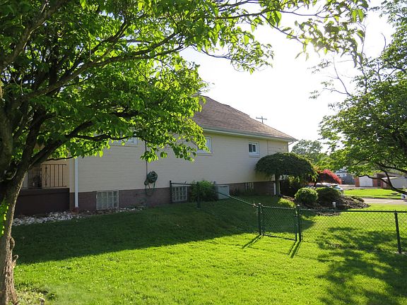 5th image of 1440 3rd St
