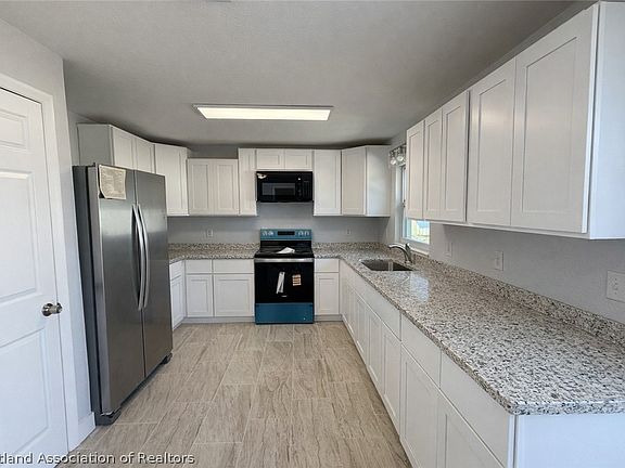 4th image of 4334 Snapper Dr